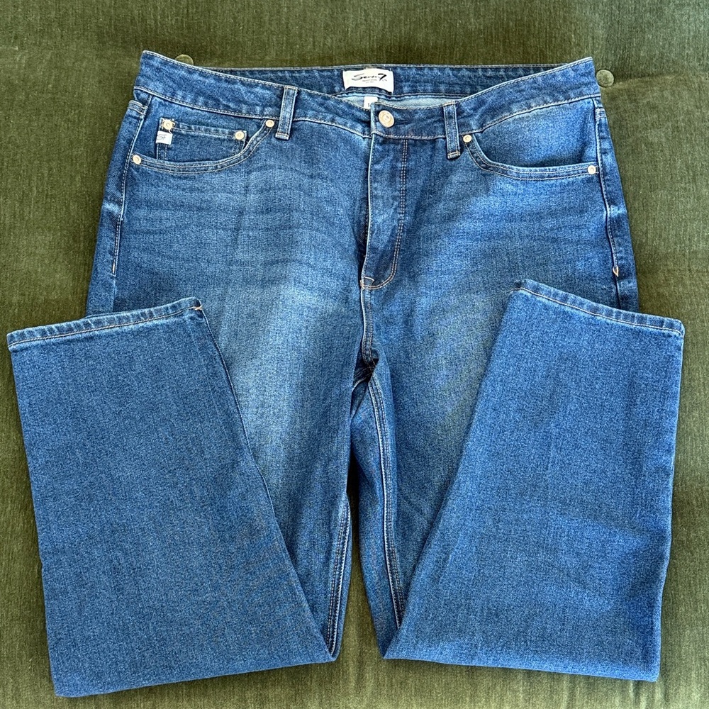 Seven7 Men's Classic Blue Straight Jeans